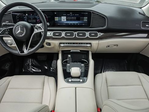 Certified 2024 Mercedes-Benz GLS 450 4MATIC image 25