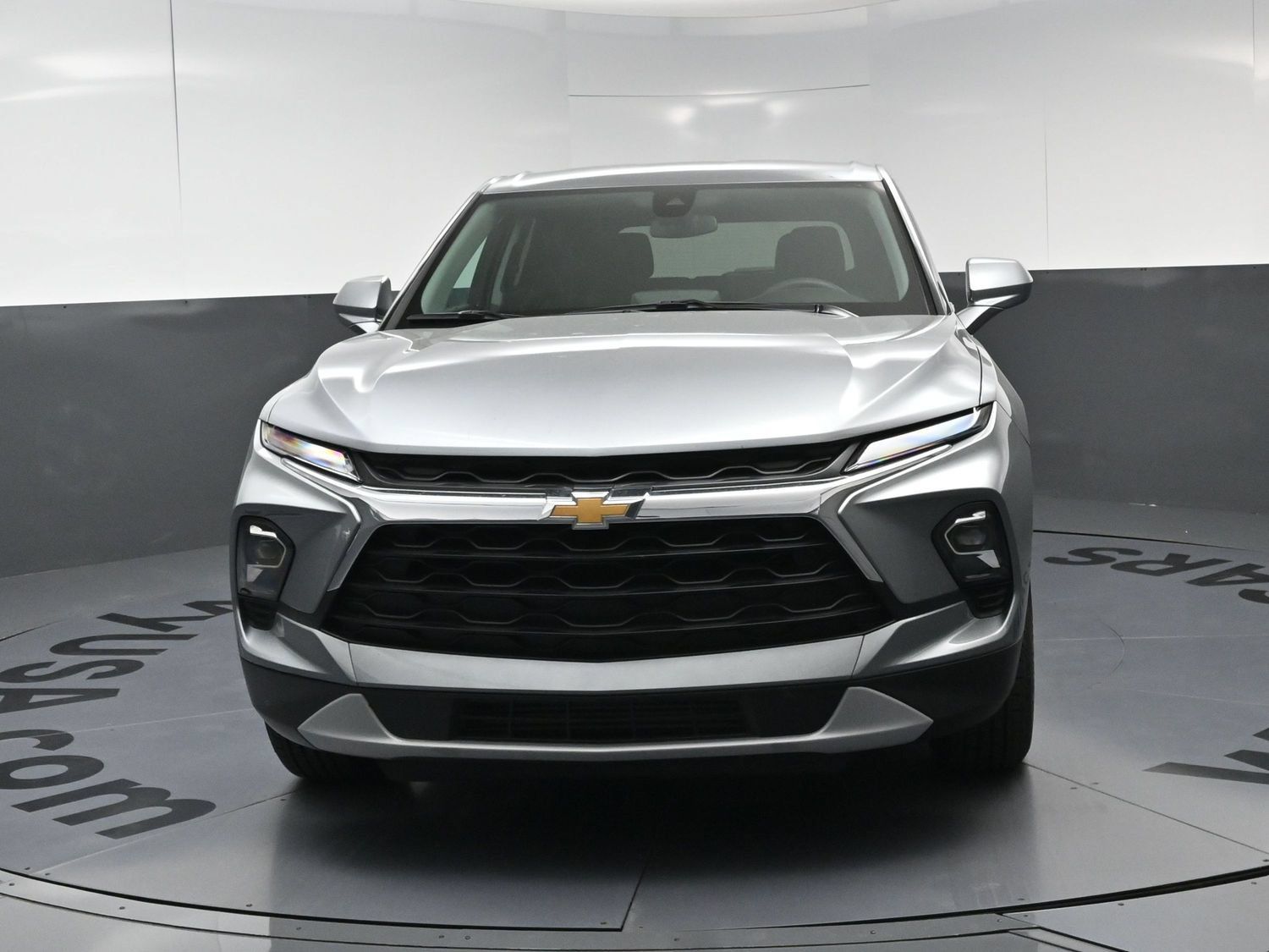 Used 2026 Chevrolet Blazer LT FWD image 3