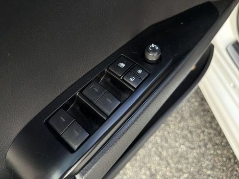 Used 2025 Toyota Camry XSE AWD/4WD image 16