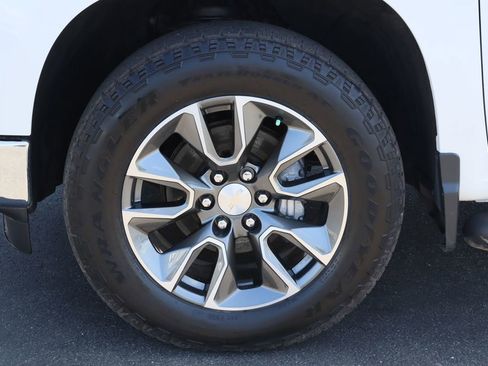 Certified 2024 Chevrolet Silverado 1500 LT w/ True North Edition Plus image 25