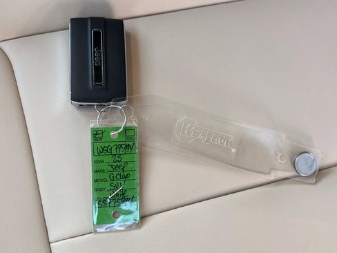 New 2025 Jeep Grand Cherokee L Limited w/ Trailer Tow Package image 42