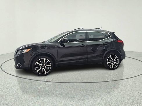 Used 2017 Nissan Rogue Sport SL w/ SL Premium Package FWD image 3