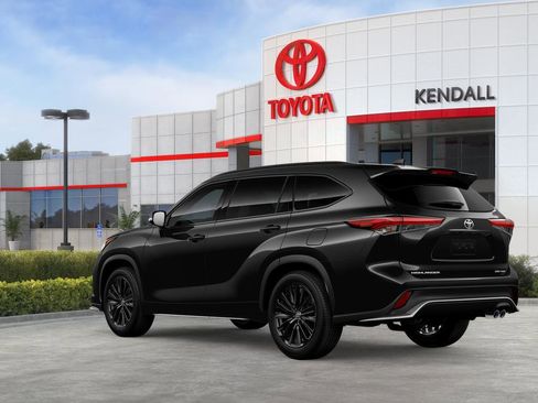 New 2026 Toyota Highlander XSE image 6