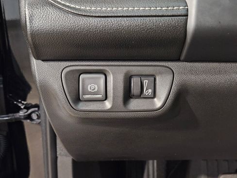 Used 2021 GMC Acadia SLT w/ Elevation Edition image 27