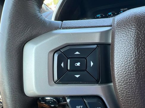 Used 2018 Ford F150 King Ranch w/ Equipment Group 601A Luxury AWD/4WD image 14