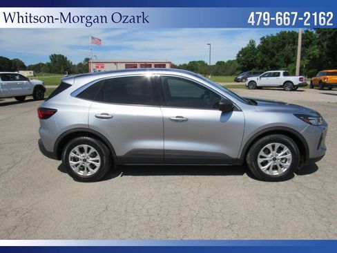 Used 2024 Ford Escape Active w/ Cold Weather Package FWD image 17
