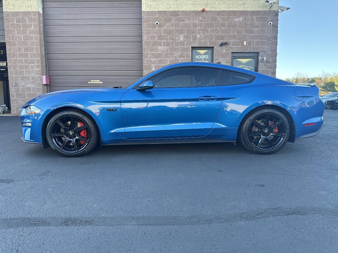 Used 2020 Ford Mustang GT Premium w/ Equipment Group 401A RWD image 24