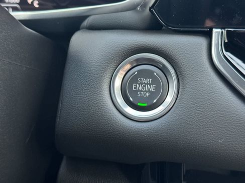 New 2026 GMC Canyon Elevation w/ Convenience Package image 29