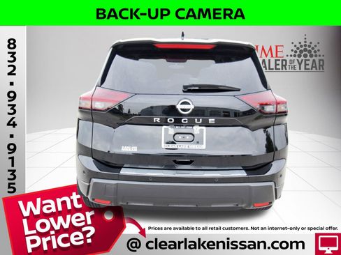Certified 2025 Nissan Rogue SV image 6