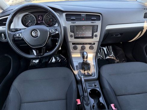 Used 2016 Volkswagen Golf S FWD image 19