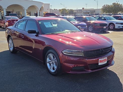 Used 2023 Dodge Charger SXT image 5