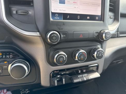 Used 2024 RAM 2500 Big Horn AWD/4WD image 71