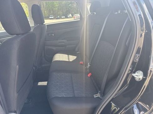 Used 2025 Mitsubishi Outlander Sport AWD image 26