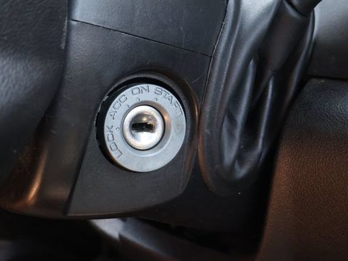 Used 2012 GMC Canyon SLE AWD/4WD image 25
