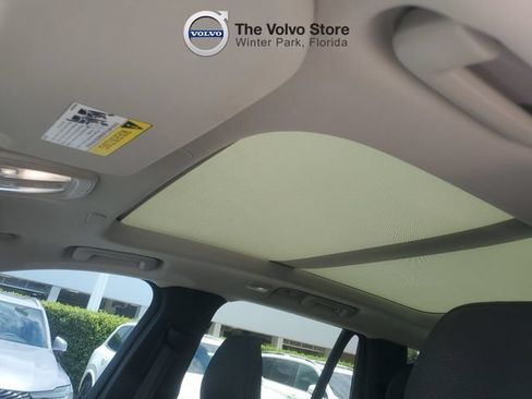 Certified 2023 Volvo XC90 B6 Plus w/ Protection Package Premier AWD/4WD image 17