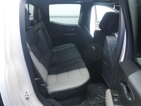 New 2026 Chevrolet Colorado ZR2 w/ Technology Package image 36