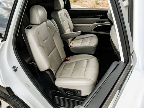 Used 2022 Kia Telluride EX w/ EX Premium Package FWD image 37