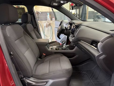 Certified 2023 Chevrolet Traverse LT FWD image 26