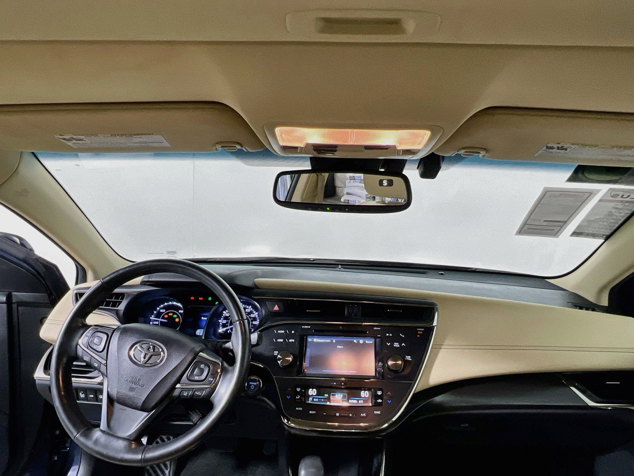 Used 2018 Toyota Avalon Limited FWD image 30