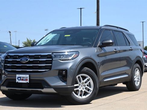 New 2025 Ford Explorer Active w/ Active Comfort Package image 24