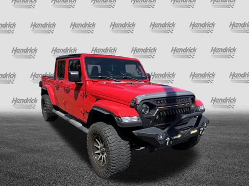 Used 2021 Jeep Gladiator Sport AWD/4WD image 3