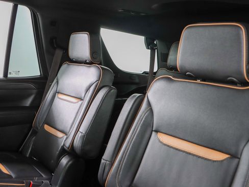 Used 2022 GMC Yukon AT4 image 28