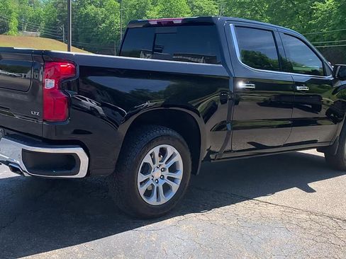 Used 2024 Chevrolet Silverado 1500 LTZ w/ LTZ Premium Package AWD/4WD image 5