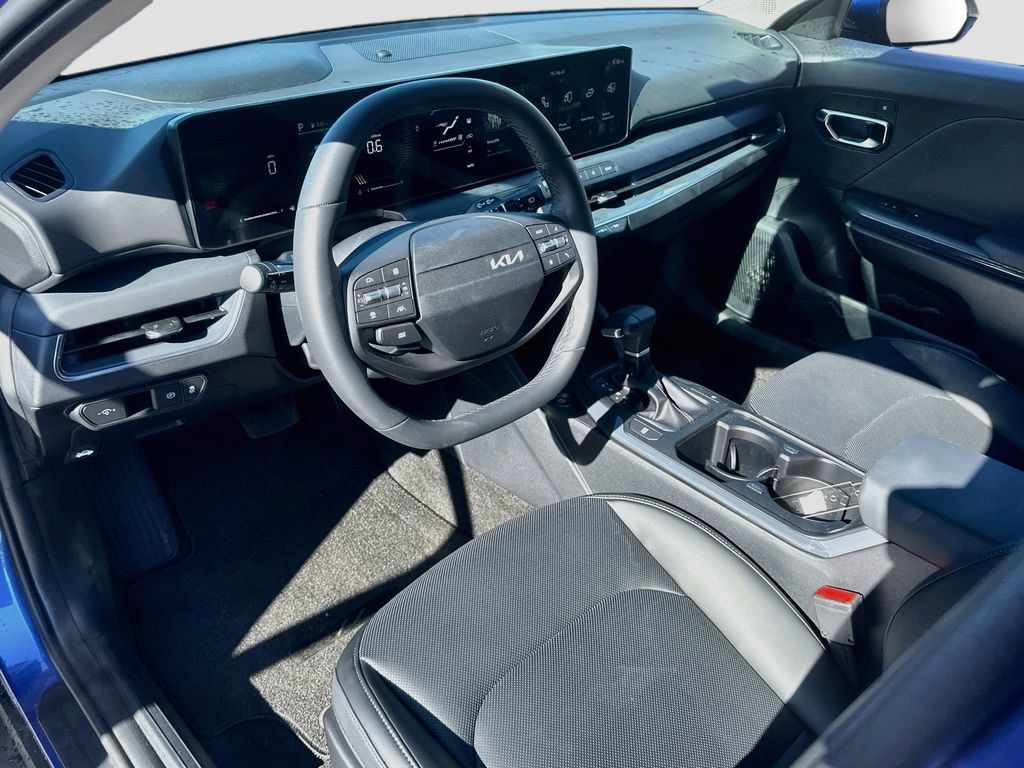 New 2026 Kia K4 EX FWD image 9