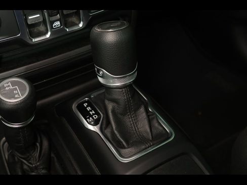 Used 2021 Jeep Wrangler Unlimited Sport image 22