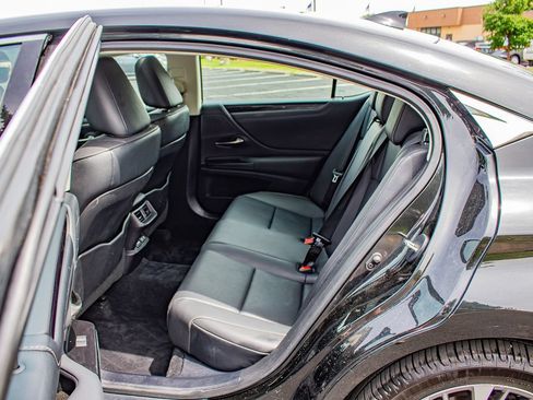 Used 2020 Lexus ES 350 w/ Premium Package FWD image 14