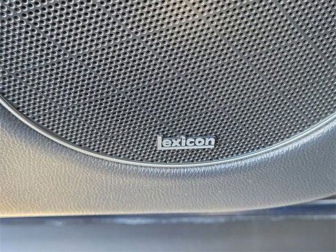 Used 2022 Genesis GV70 2.5T w/ Select Package image 14