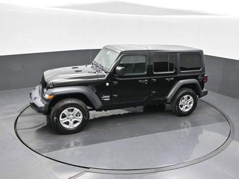 Used 2020 Jeep Wrangler Unlimited Sport S image 19