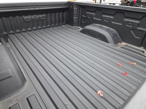 New 2026 GMC Sierra 3500 SLT w/ SLT Premium Package image 17