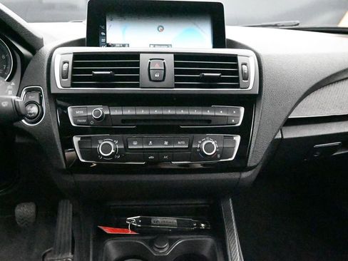 Used 2017 BMW M2 image 33