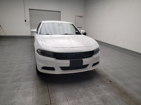Used 2018 Dodge Charger SXT RWD image 14