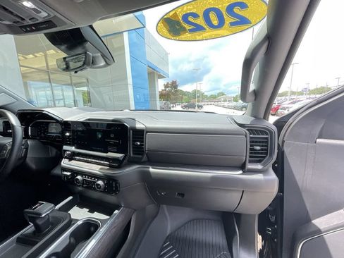 Certified 2024 Chevrolet Silverado 1500 LTZ AWD/4WD image 29