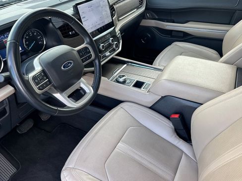 Used 2024 Ford Expedition Limited RWD image 10