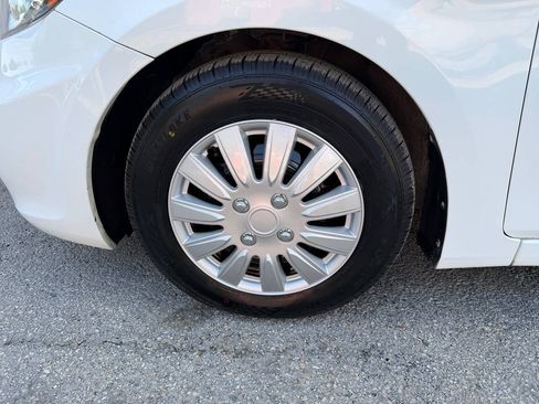 Used 2016 Hyundai Accent SE FWD image 32