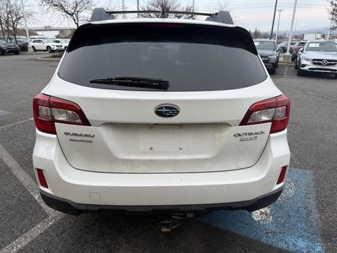 Used 2017 Subaru Outback 2.5i Premium image 6