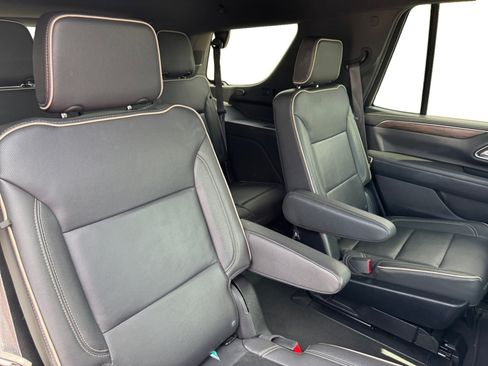 Used 2024 Chevrolet Tahoe Premier RWD image 18