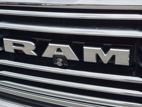 Used 2019 RAM 1500 Limited AWD/4WD image 12