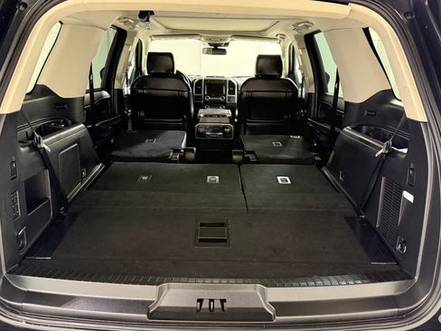 Used 2019 Ford Expedition Platinum RWD image 82