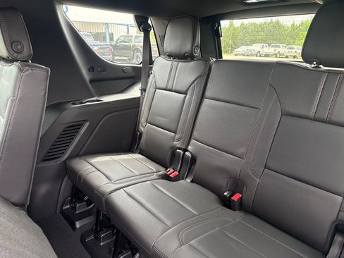 Used 2023 Chevrolet Tahoe RST AWD/4WD image 16