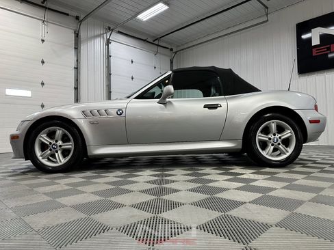 Used 2000 BMW Z3 2.5i image 20