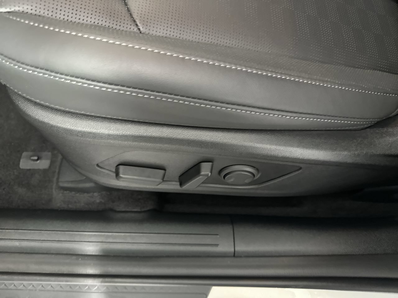 Certified 2026 Kia Sorento S AWD/4WD image 4