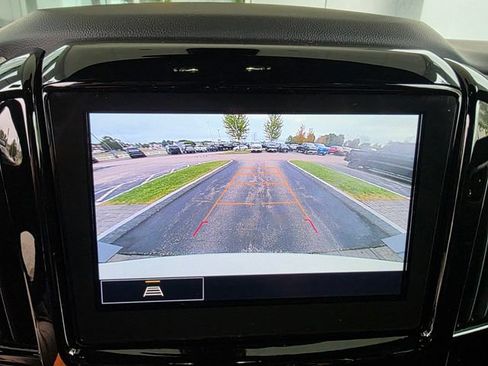 Used 2023 Chevrolet Traverse LT AWD/4WD image 35