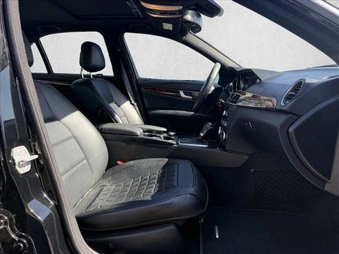 Used 2013 Mercedes-Benz C 250 Sedan image 21