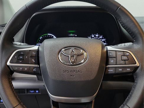 Certified 2021 Toyota Sienna XLE image 20