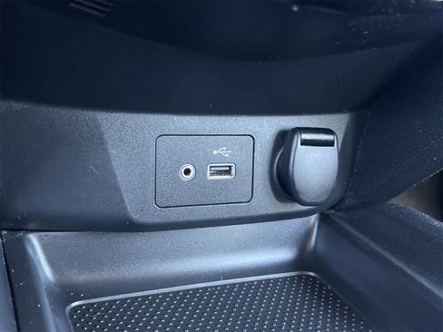 Used 2019 Nissan Rogue S image 30