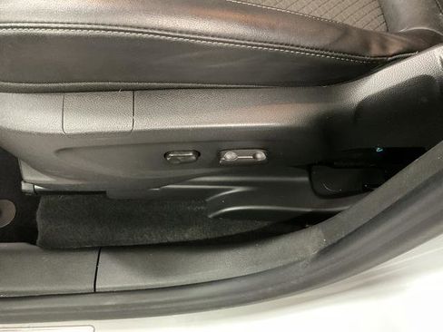 Used 2021 Buick Encore Preferred image 12